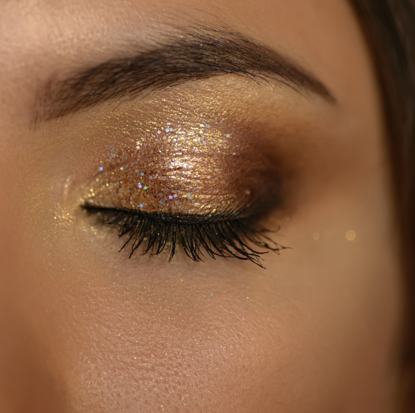 sombra-ojos-dorada