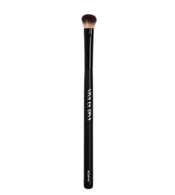Besties Forever Eyeshadow Brush Carrie